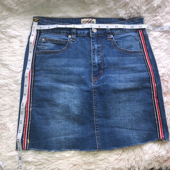 Denim Blvd Skirt Blue Red Rhinestone Stripe Medium - Picture 4 of 6